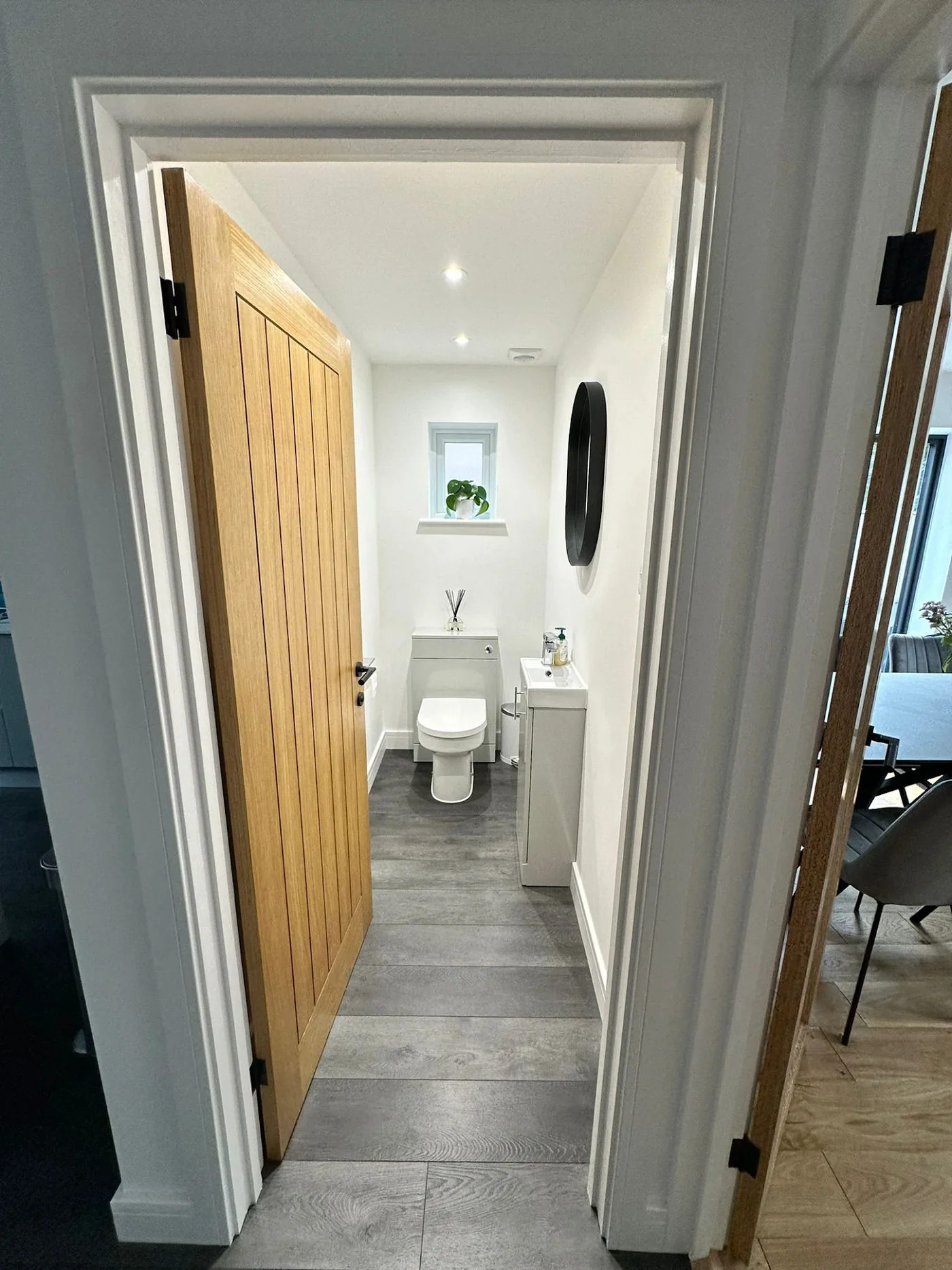 Shower-room finish